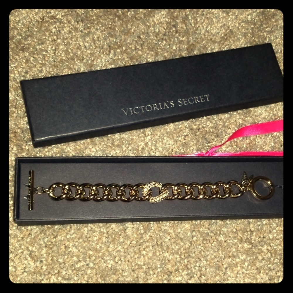 NIB Victoria's Secret Silver Bracelet
